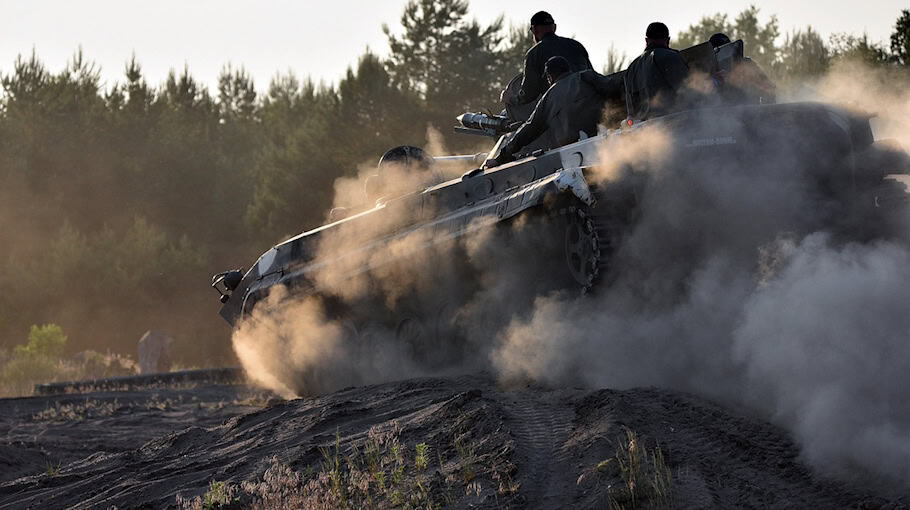 Transporter in Niederplanitz beschädigt und beschmiert