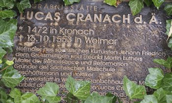 Paar wegen Hehlerei: Gestohlene Messing-Grabplatte abgegeben