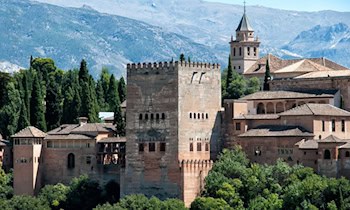 Spaziergänger findet Weltkriegsgranaten bei Pomßen