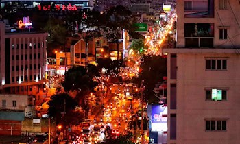 Mazda kollidiert mit Motorroller in Meißen