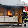 Küchenbrand in Neuplanitz: Wohnung unbewohnbar