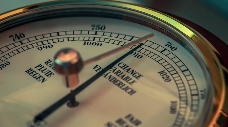 Mann zerstört mobile Geschwindigkeitsanlage in Riesa