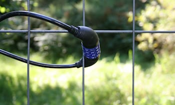 Jugendlicher wegen Ladendiebstahls mit Messer gestellt