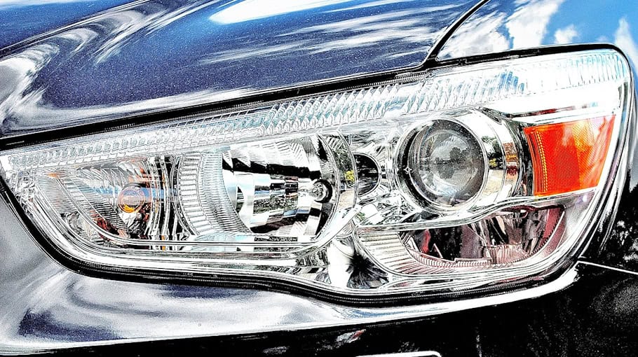 Roter Mitsubishi ASX in Hoyerswerda gestohlen