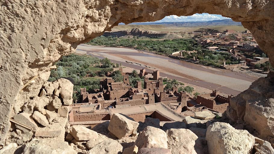 Steine auf Fahrzeuge geworfen in Zwickau