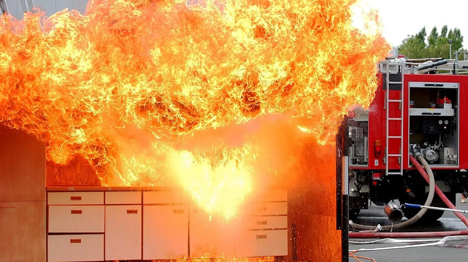 Küchenbrand in Nossen: 85-jährige Mieterin unverletzt