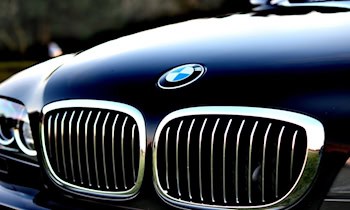 BMW 530d an der Petrikirche in Bautzen gestohlen