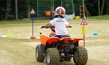 Quad verunglückt: 48-Jähriger schwer verletzt in Kamenz