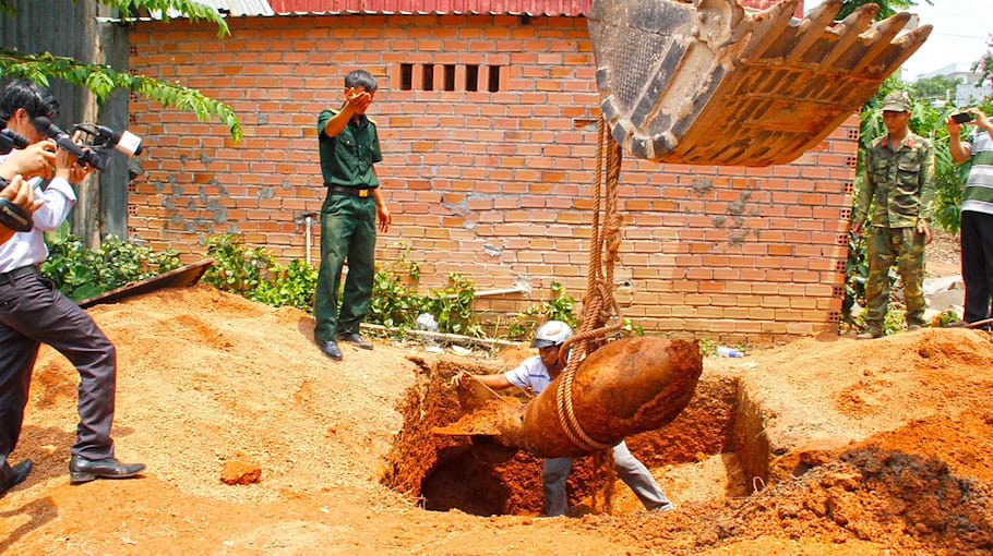Entschärfung der Weltkriegsbombe an der Carolabrücke
