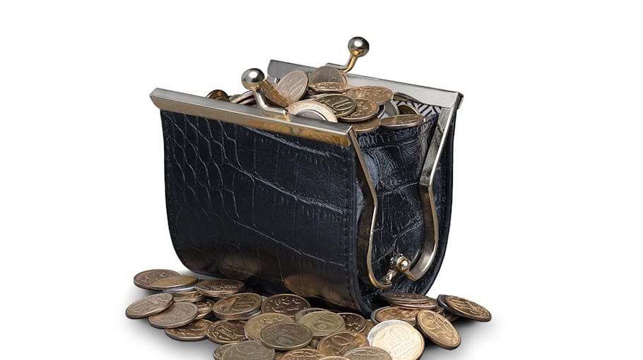 Seniorinnen beim Einkaufen bestohlen in Lugau und Oelsnitz