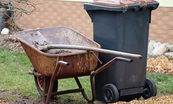 Brennende Mülltonne in Wenzel-Verner-Straße