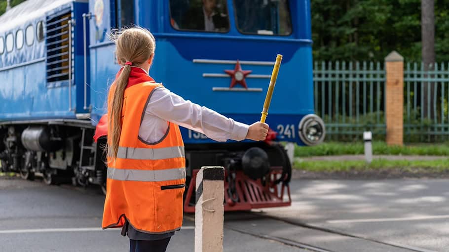 Polizei setzt Abschleppstange auf A4 ein