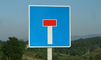 Verkehrsschild in Zittau mutwillig beschädigt