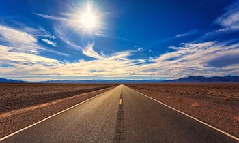 Metallteil verursacht zwei Unfälle auf A13 bei Radeburg