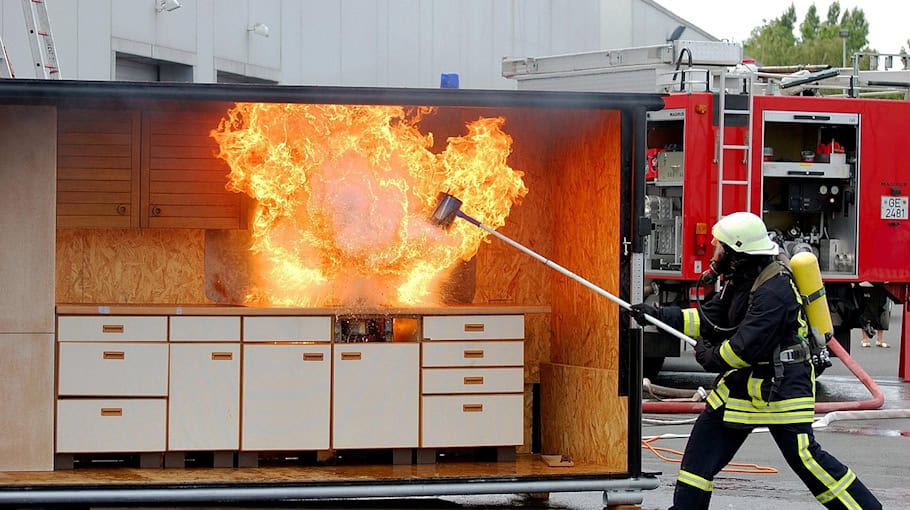 Brand in Hochhaus in Leipzig