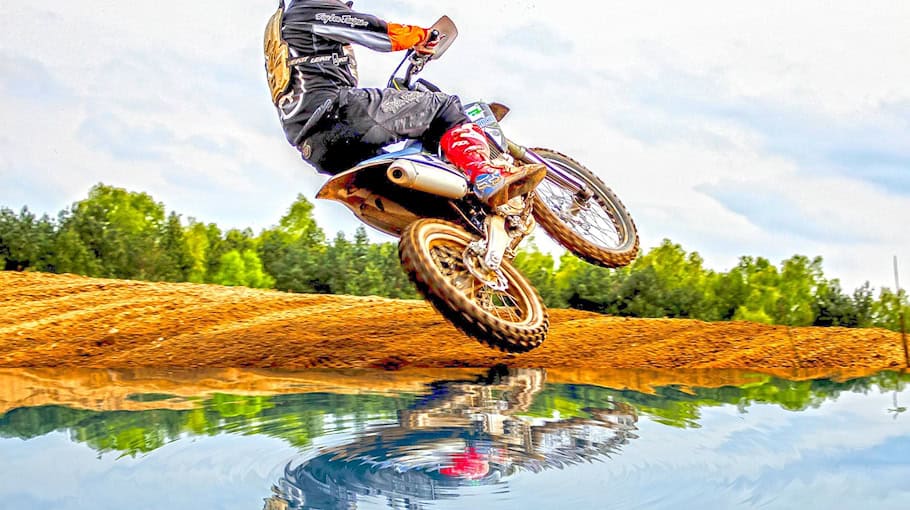 Schwerverletzter Motorradfahrer in Zwickau