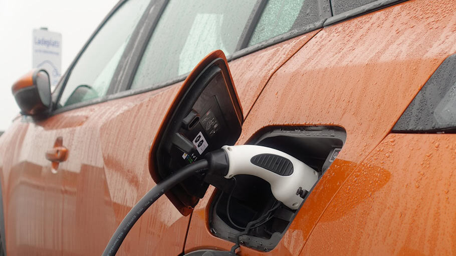 Diebstahl von Schnellladekabel an E-Ladesäule in OT Kappel