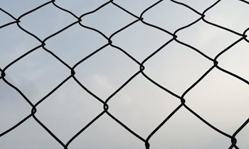 Jugendlicher auf Volksfest beraubt