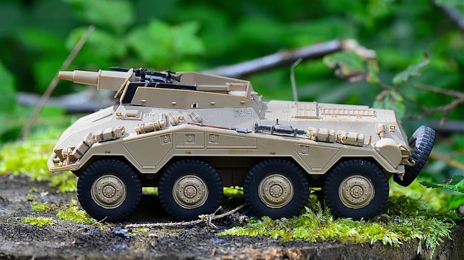 Radpanzer brennt auf der A4 bei Klipphausen