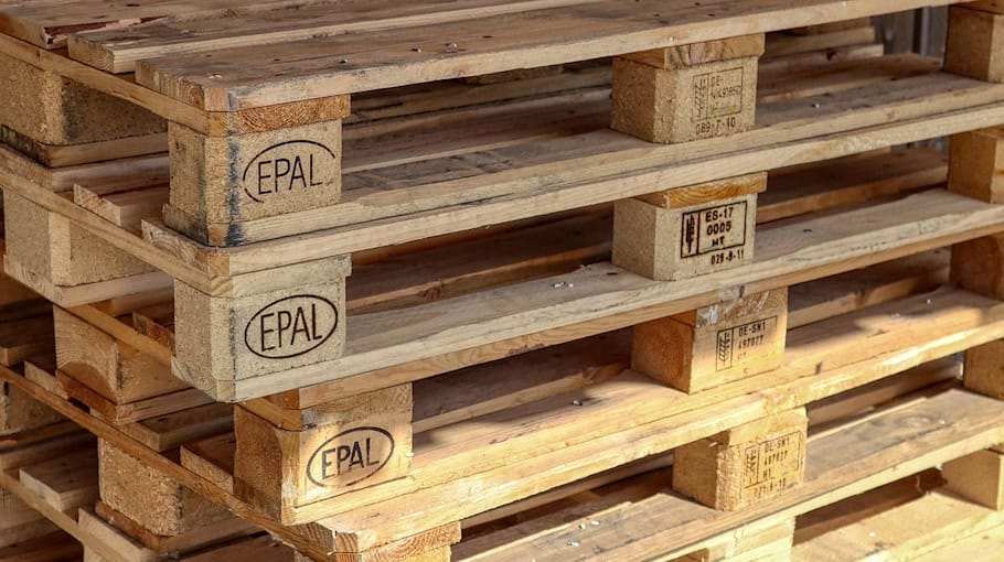 Diebstahl von 13 Europaletten an Rastanlage Oberlausitz Süd