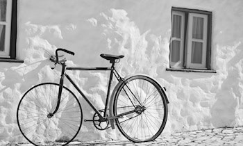 Vorfahrtsunfall in Pulsnitz: Radfahrer leicht verletzt
