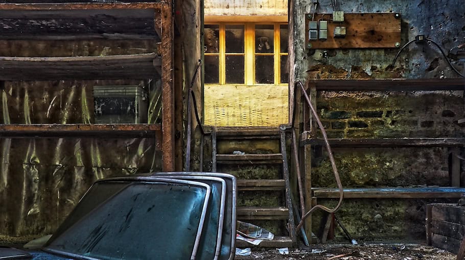 Heckscheibe bei VW Golf eingeschlagen in Wilsdruff