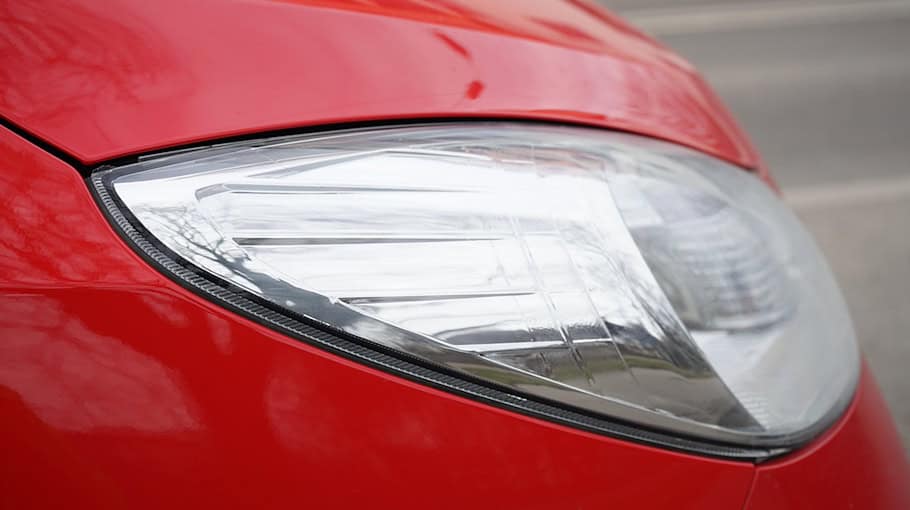 VW an der Löbauer Straße in Zittau beschädigt