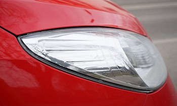 VW an der Löbauer Straße in Zittau beschädigt