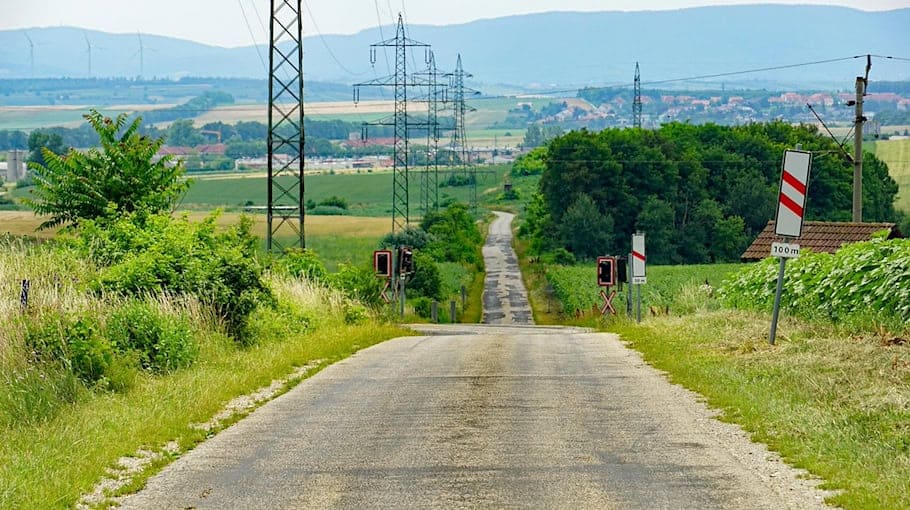Jugendliche stehlen Verkehrszeichen in Großenhain
