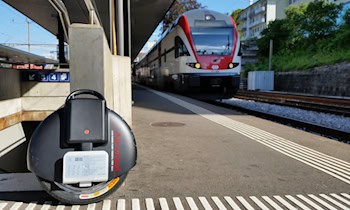 E-Roller und Pedelec kollidieren in Bautzen