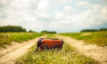 Handtasche aus Auto gestohlen in Radebeul