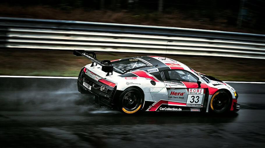 Illegales Autorennen in Dresden: Führerscheine sichergestellt