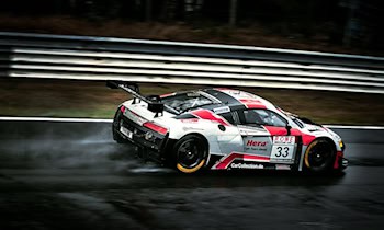 Illegales Autorennen in Dresden: Führerscheine sichergestellt