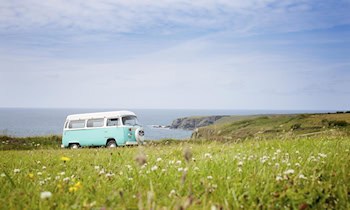 Eisenstange trifft Linienbus in Zwickau