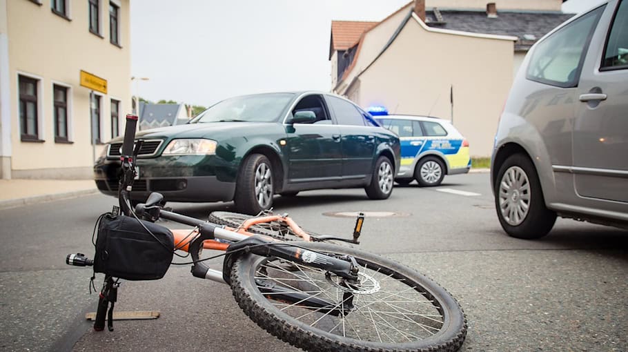 Lebensbedrohlicher Fahrradunfall in Leipzig-Gohlis-Mitte