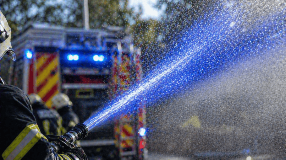Schwelbrand im Treppenhaus ohne Verletzte