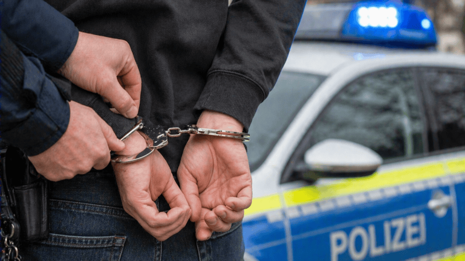 Polizeikontrolle in Chemnitz führt zu Haftbefehl